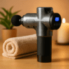 ChatGPT Image 28 mars 2025, 10_11_56 🏷️ Pistolet de massage musculaire ALDOM – Testé par Zen et Massages